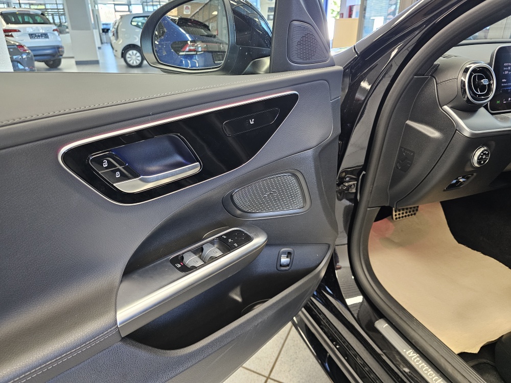 Mercedes-Benz C 200  bei Hoffmann Automobile in Wolfsburg kaufen und sofort mitnehmen - Bild 23