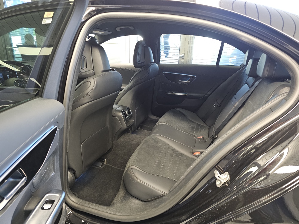 Mercedes-Benz C 200  bei Hoffmann Automobile in Wolfsburg kaufen und sofort mitnehmen - Bild 4
