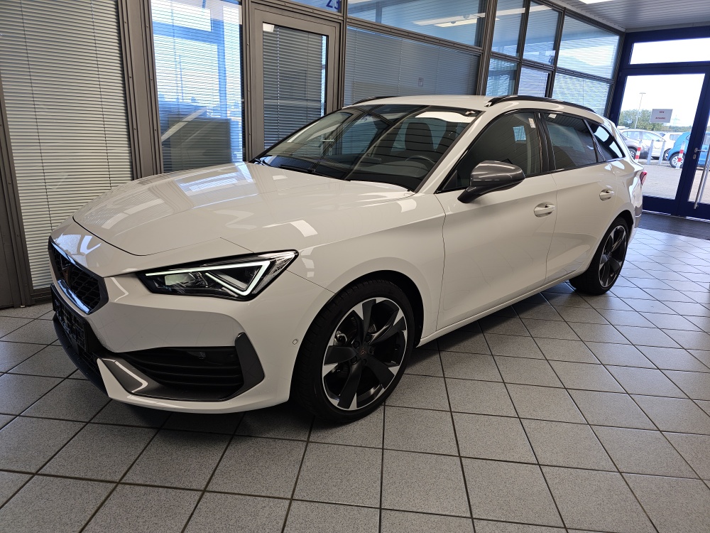 Cupra Leon Sportstourer  für nur 25.700,- € bei Hoffmann Automobile in Wolfsburg kaufen und sofort mitnehmen