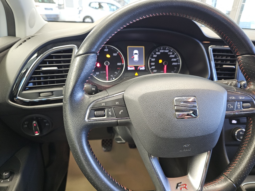Seat Leon  bei Hoffmann Automobile in Wolfsburg kaufen und sofort mitnehmen - Bild 14