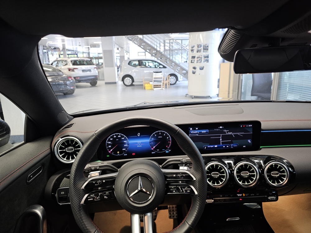 Mercedes-Benz CLA 180 Shooting Brake  bei Hoffmann Automobile in Wolfsburg kaufen und sofort mitnehmen - Bild 19