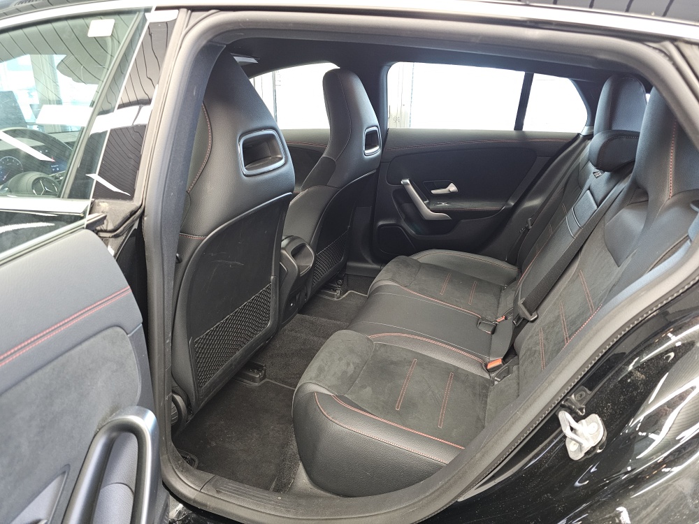 Mercedes-Benz CLA 180 Shooting Brake  bei Hoffmann Automobile in Wolfsburg kaufen und sofort mitnehmen - Bild 5