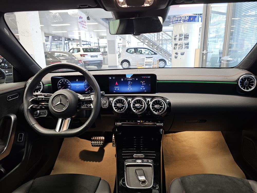 Mercedes-Benz CLA 180 Shooting Brake  bei Hoffmann Automobile in Wolfsburg kaufen und sofort mitnehmen - Bild 7