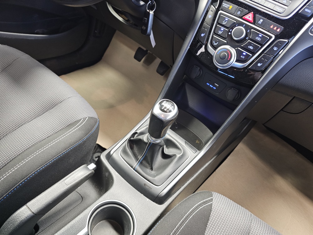 Hyundai i30 Kombi  bei Hoffmann Automobile in Wolfsburg kaufen und sofort mitnehmen - Bild 6