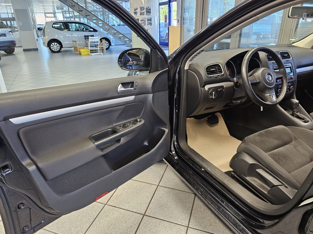 VW Golf Variant  bei Hoffmann Automobile in Wolfsburg kaufen und sofort mitnehmen - Bild 14