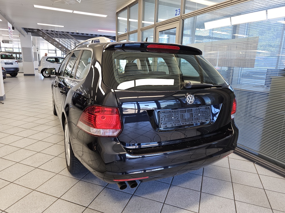 VW Golf Variant  bei Hoffmann Automobile in Wolfsburg kaufen und sofort mitnehmen - Bild 3
