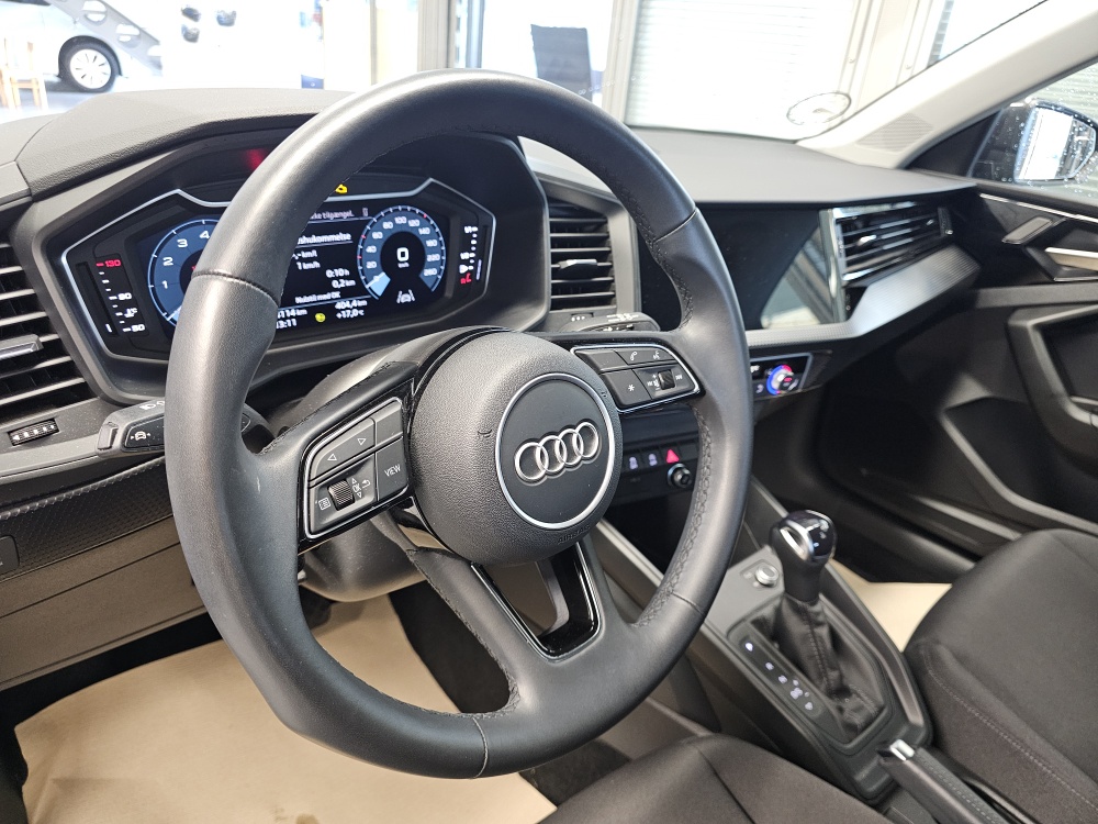 Audi A1 Sportback  bei Hoffmann Automobile in Wolfsburg kaufen und sofort mitnehmen - Bild 11