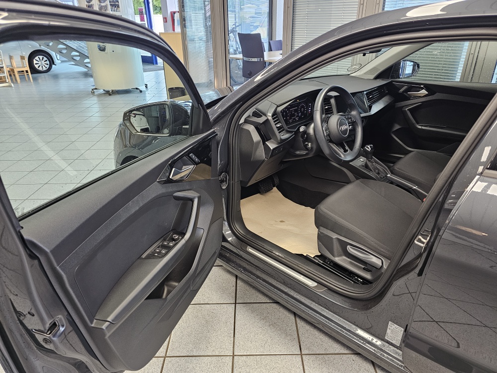 Audi A1 Sportback  bei Hoffmann Automobile in Wolfsburg kaufen und sofort mitnehmen - Bild 12