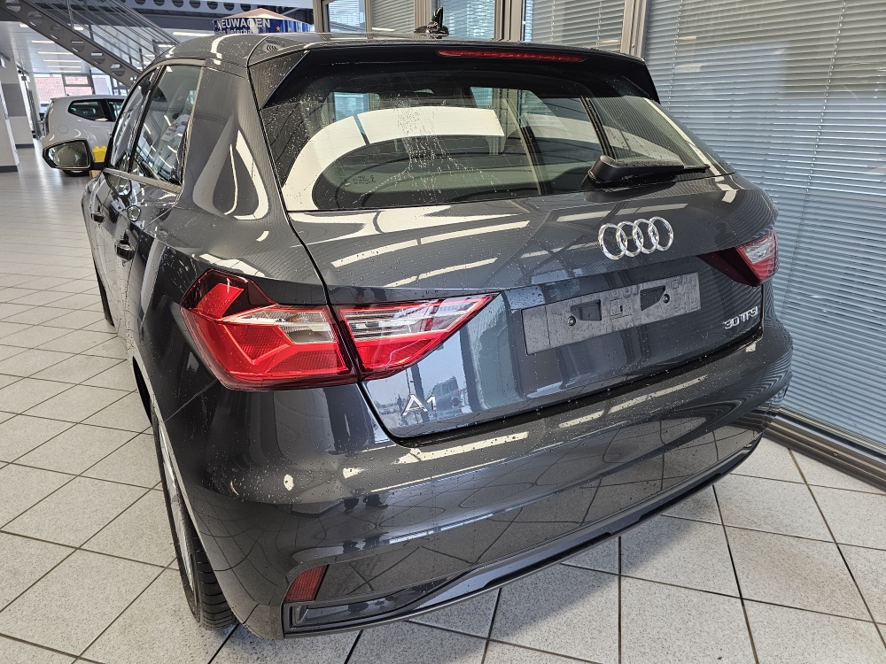 Audi A1 Sportback  bei Hoffmann Automobile in Wolfsburg kaufen und sofort mitnehmen - Bild 3