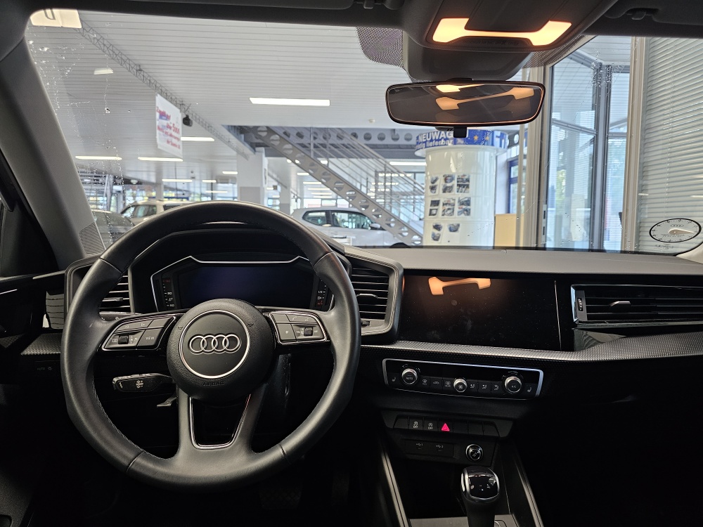Audi A1 Sportback  bei Hoffmann Automobile in Wolfsburg kaufen und sofort mitnehmen - Bild 4