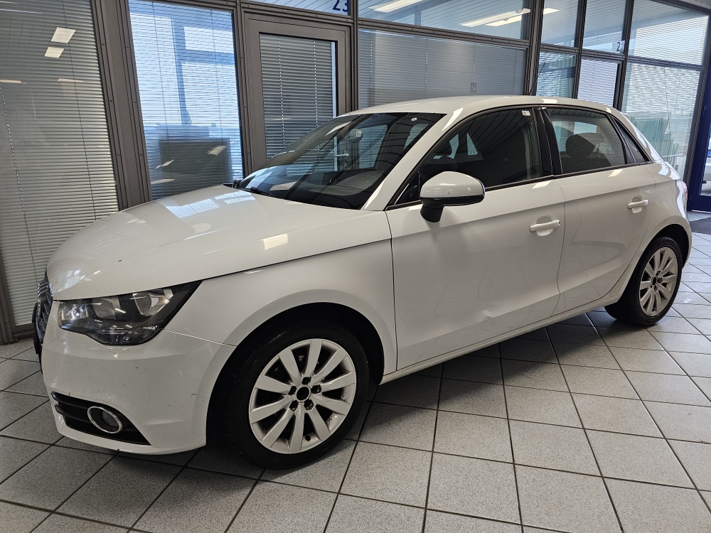 Audi A1 Sportback  für nur 5.400,- € bei Hoffmann Automobile in Wolfsburg kaufen und sofort mitnehmen