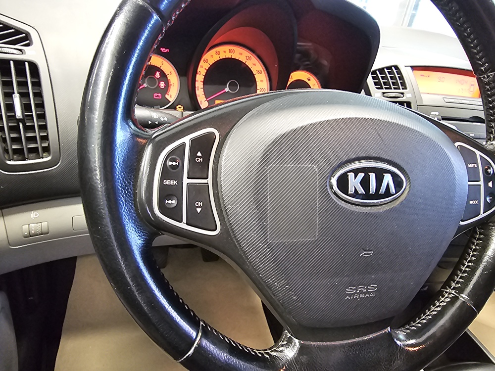 Kia Ceed  bei Hoffmann Automobile in Wolfsburg kaufen und sofort mitnehmen - Bild 11