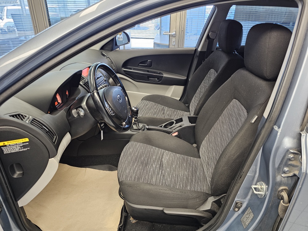 Kia Ceed  bei Hoffmann Automobile in Wolfsburg kaufen und sofort mitnehmen - Bild 14