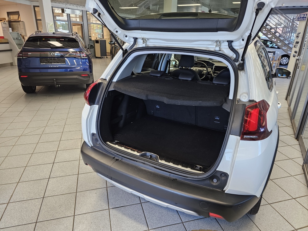 Peugeot 2008  bei Hoffmann Automobile in Wolfsburg kaufen und sofort mitnehmen - Bild 2