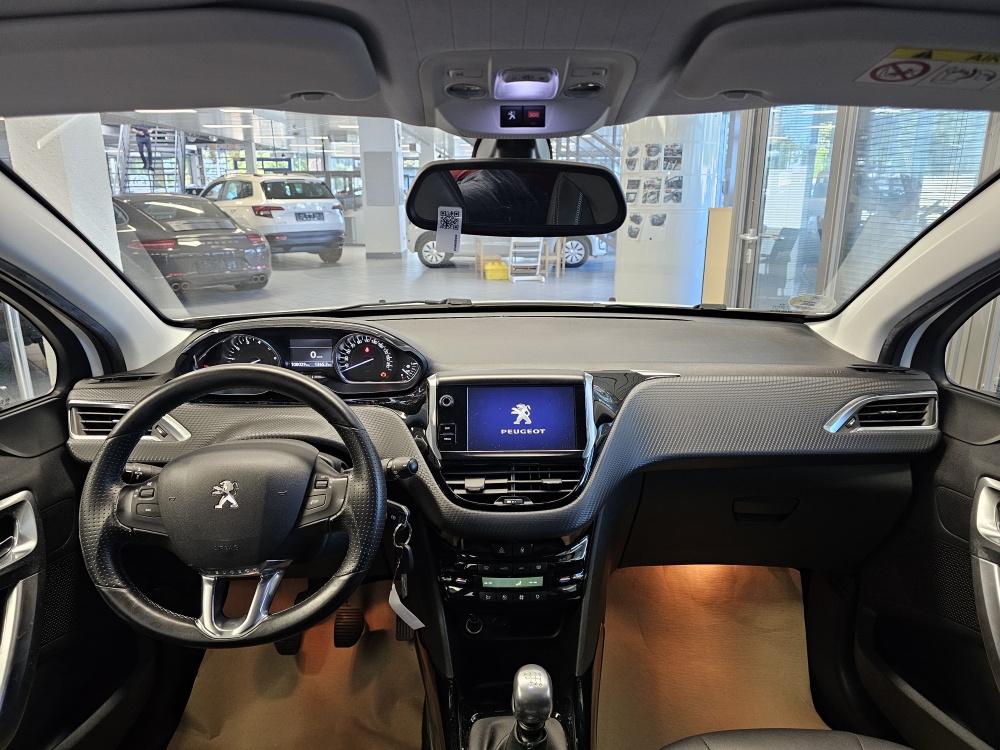 Peugeot 2008  bei Hoffmann Automobile in Wolfsburg kaufen und sofort mitnehmen - Bild 6