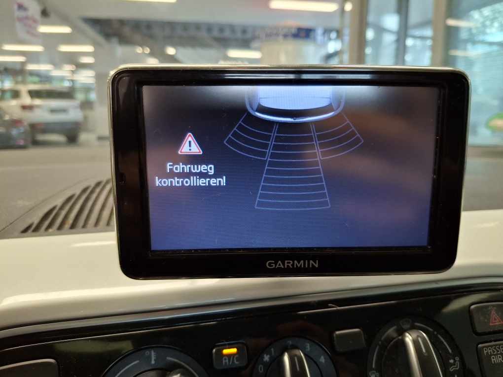 VW up!  bei Hoffmann Automobile in Wolfsburg kaufen und sofort mitnehmen - Bild 10