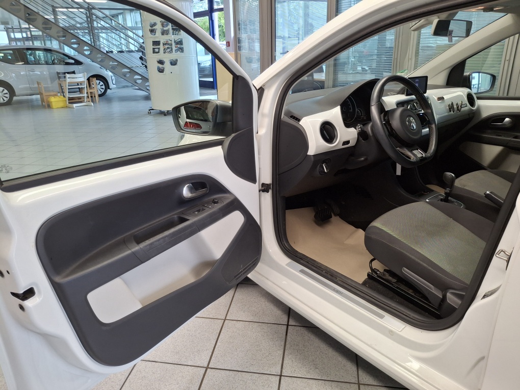 VW up!  bei Hoffmann Automobile in Wolfsburg kaufen und sofort mitnehmen - Bild 13