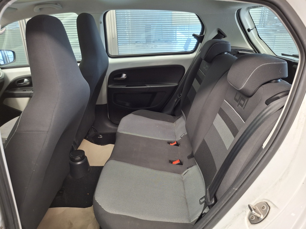 VW up!  bei Hoffmann Automobile in Wolfsburg kaufen und sofort mitnehmen - Bild 4