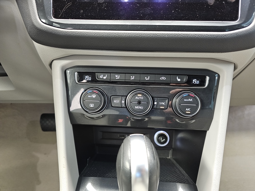 VW Tiguan  bei Hoffmann Automobile in Wolfsburg kaufen und sofort mitnehmen - Bild 10