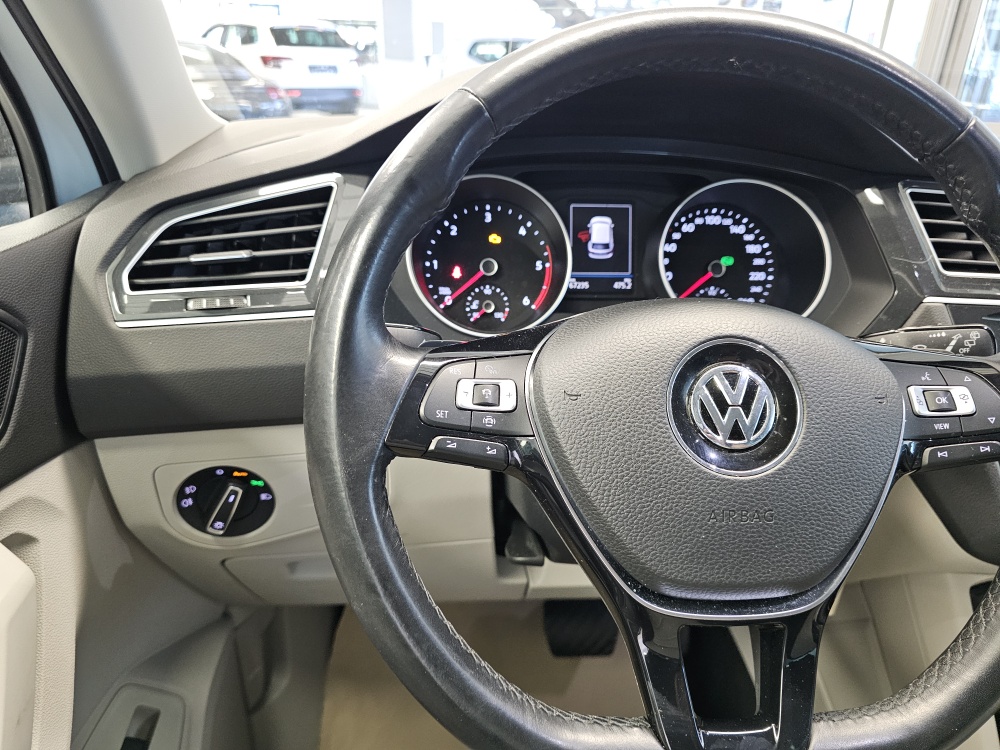VW Tiguan  bei Hoffmann Automobile in Wolfsburg kaufen und sofort mitnehmen - Bild 18