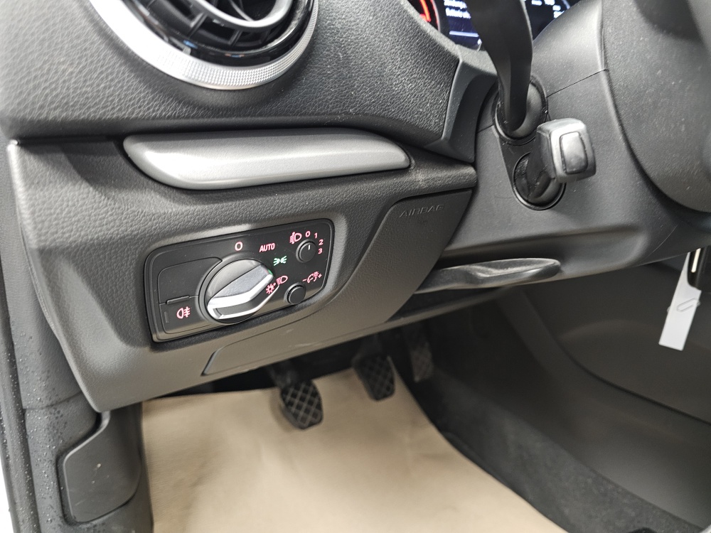 Audi A3 Sportback  bei Hoffmann Automobile in Wolfsburg kaufen und sofort mitnehmen - Bild 9