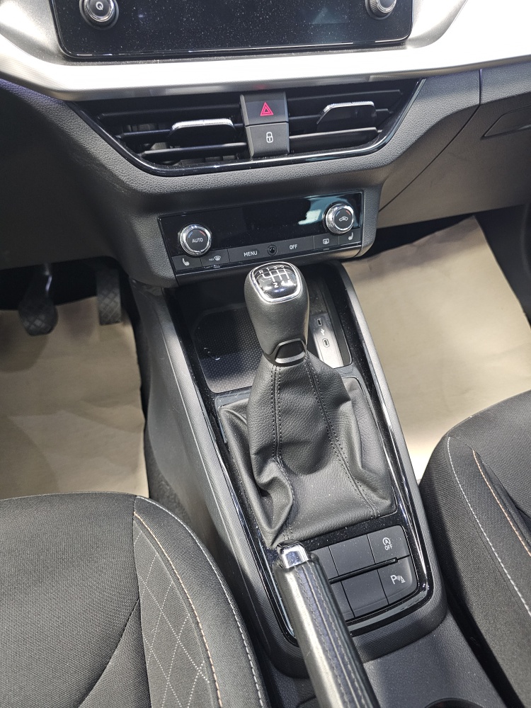 Skoda Kamiq  bei Hoffmann Automobile in Wolfsburg kaufen und sofort mitnehmen - Bild 9
