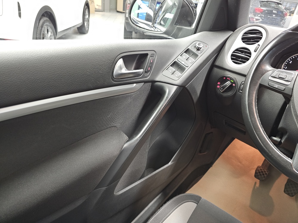 VW Tiguan  bei Hoffmann Automobile in Wolfsburg kaufen und sofort mitnehmen - Bild 16