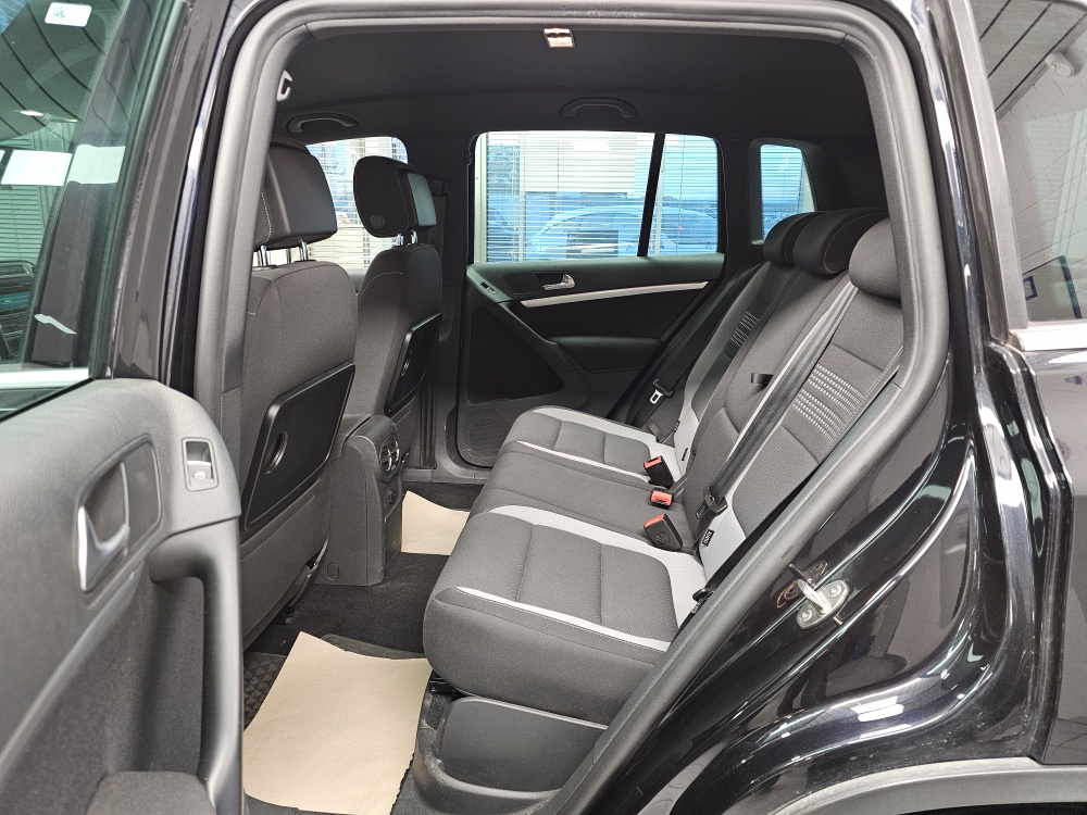 VW Tiguan  bei Hoffmann Automobile in Wolfsburg kaufen und sofort mitnehmen - Bild 5