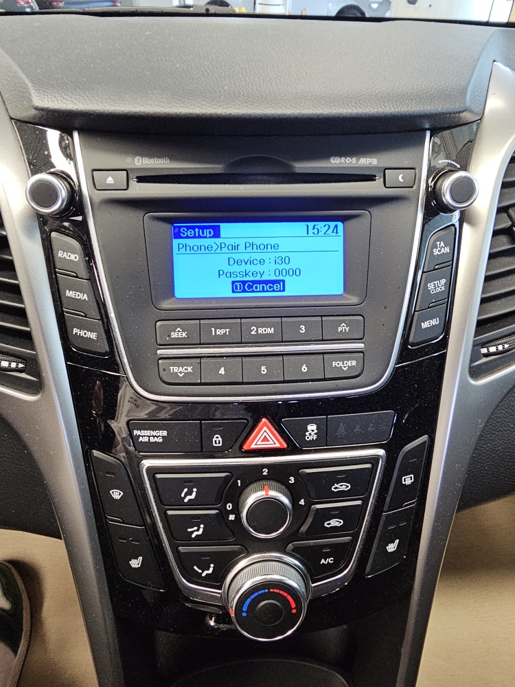 Hyundai i30 Kombi  bei Hoffmann Automobile in Wolfsburg kaufen und sofort mitnehmen - Bild 11