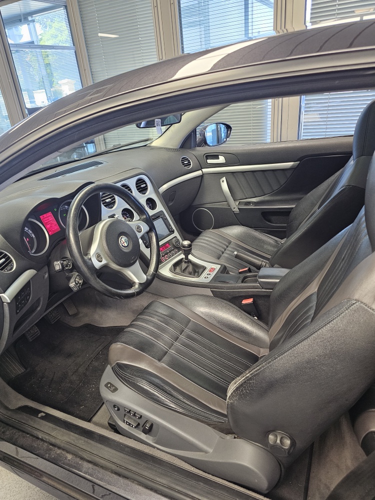 Alfa Romeo Brera  bei Hoffmann Automobile in Wolfsburg kaufen und sofort mitnehmen - Bild 11