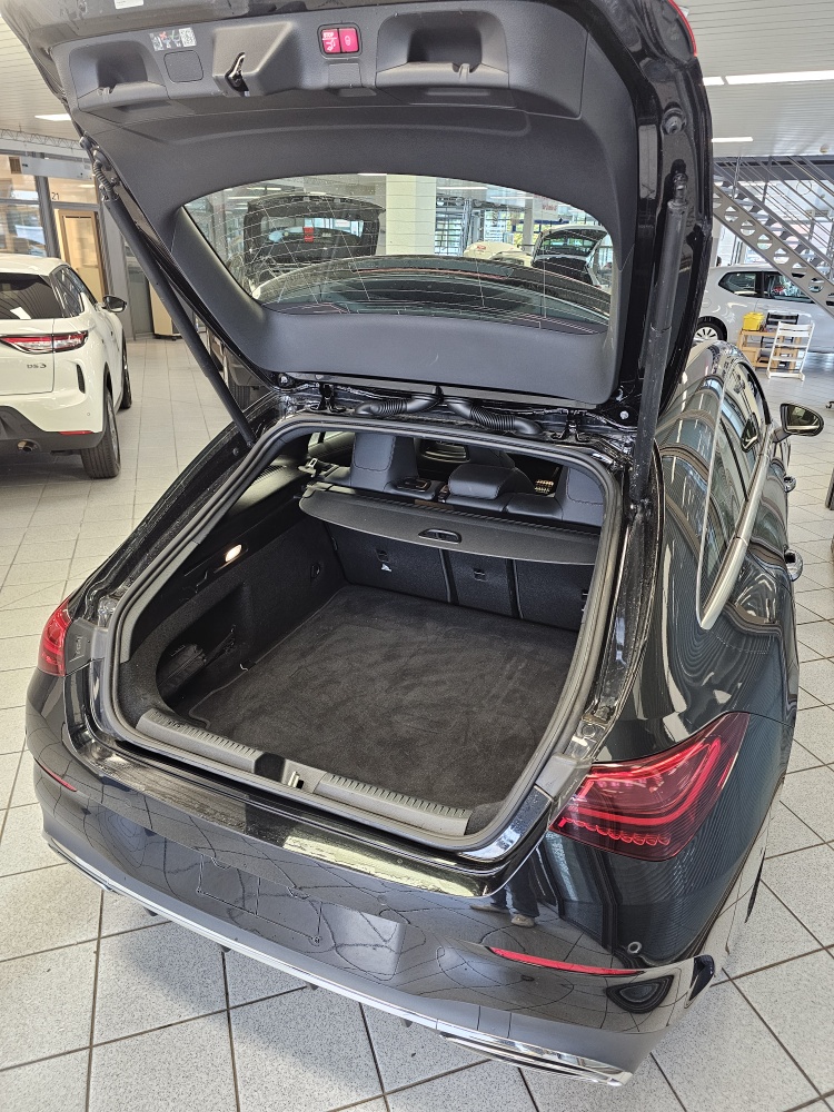 Mercedes-Benz CLA 200 Shooting Brake  bei Hoffmann Automobile in Wolfsburg kaufen und sofort mitnehmen - Bild 4
