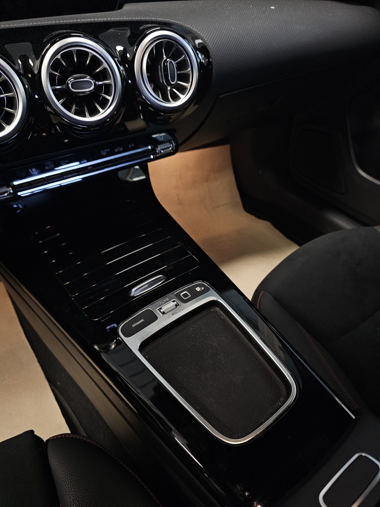 Mercedes-Benz CLA 200 Shooting Brake  bei Hoffmann Automobile in Wolfsburg kaufen und sofort mitnehmen - Bild 7