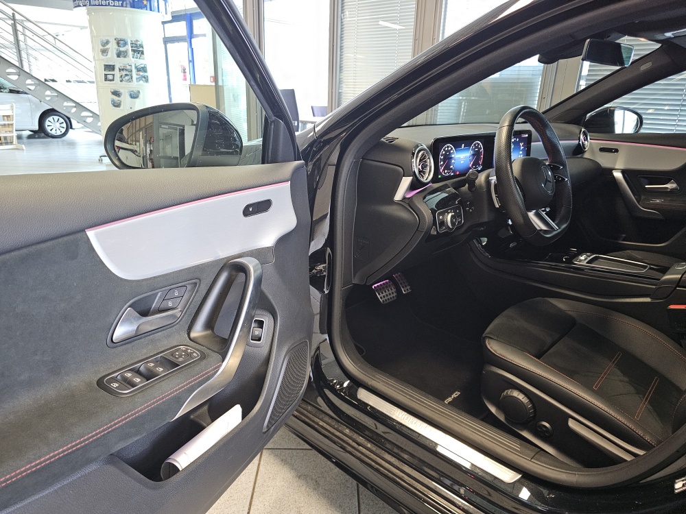 Mercedes-Benz A 180  bei Hoffmann Automobile in Wolfsburg kaufen und sofort mitnehmen - Bild 13