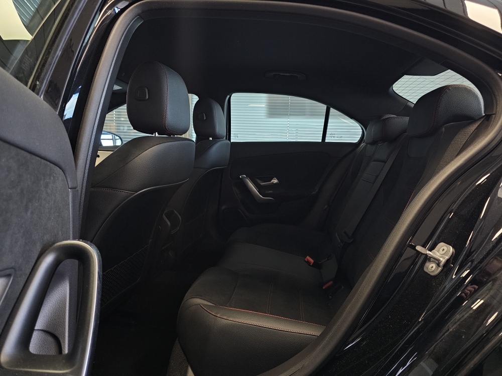 Mercedes-Benz A 180  bei Hoffmann Automobile in Wolfsburg kaufen und sofort mitnehmen - Bild 5