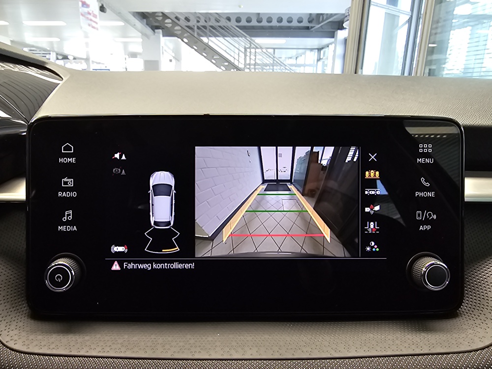 Skoda Fabia  bei Hoffmann Automobile in Wolfsburg kaufen und sofort mitnehmen - Bild 14