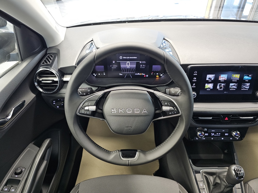 Skoda Fabia  bei Hoffmann Automobile in Wolfsburg kaufen und sofort mitnehmen - Bild 18