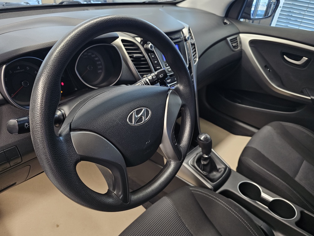 Hyundai i30  bei Hoffmann Automobile in Wolfsburg kaufen und sofort mitnehmen - Bild 10