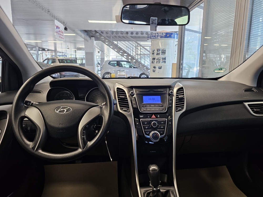 Hyundai i30  bei Hoffmann Automobile in Wolfsburg kaufen und sofort mitnehmen - Bild 3