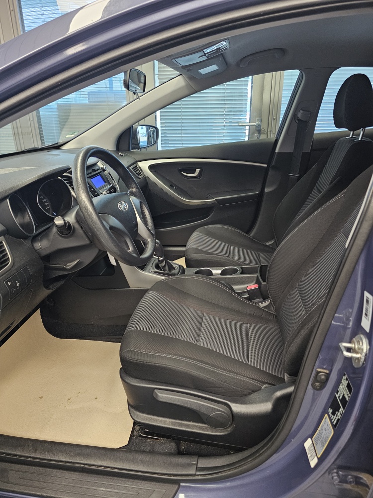 Hyundai i30  bei Hoffmann Automobile in Wolfsburg kaufen und sofort mitnehmen - Bild 9