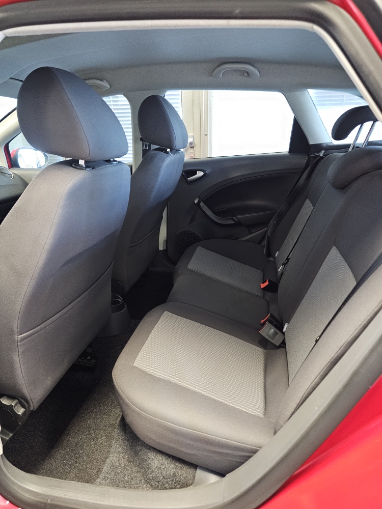 Seat Ibiza ST  bei Hoffmann Automobile in Wolfsburg kaufen und sofort mitnehmen - Bild 5