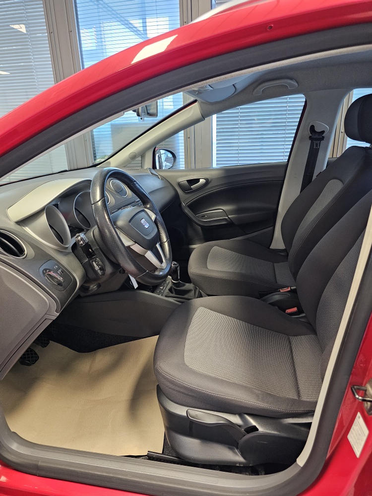 Seat Ibiza ST  bei Hoffmann Automobile in Wolfsburg kaufen und sofort mitnehmen - Bild 9