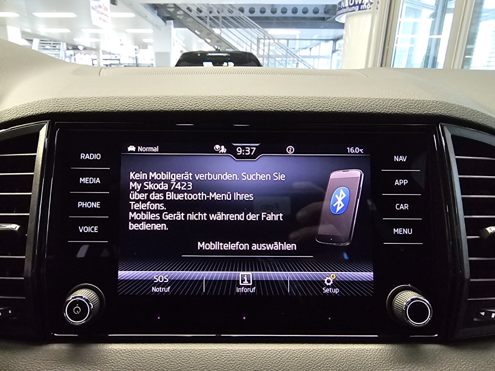 Skoda Karoq bei Hoffmann Automobile in Wolfsburg kaufen und sofort mitnehmen - Bild 14