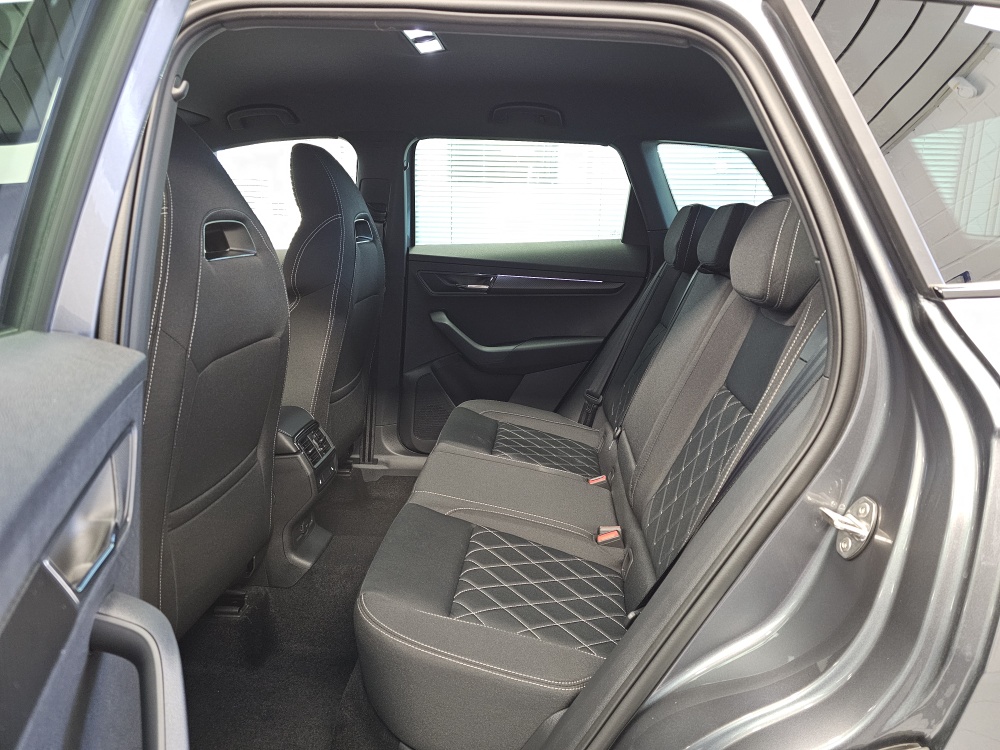 Skoda Karoq bei Hoffmann Automobile in Wolfsburg kaufen und sofort mitnehmen - Bild 7