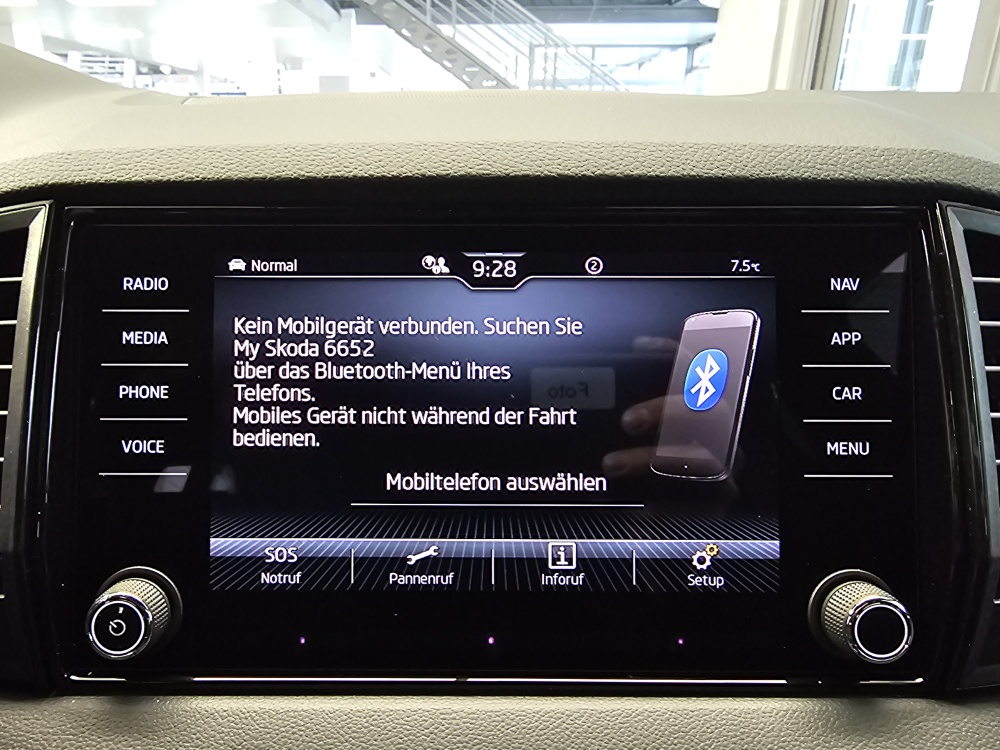 Skoda Karoq bei Hoffmann Automobile in Wolfsburg kaufen und sofort mitnehmen - Bild 14