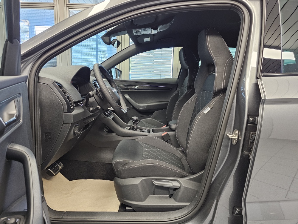 Skoda Karoq bei Hoffmann Automobile in Wolfsburg kaufen und sofort mitnehmen - Bild 29