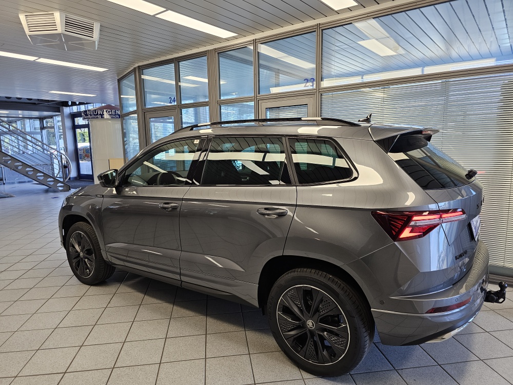 Skoda Karoq bei Hoffmann Automobile in Wolfsburg kaufen und sofort mitnehmen - Bild 32