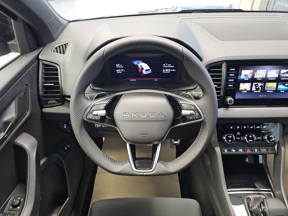Skoda Karoq bei Hoffmann Automobile in Wolfsburg kaufen und sofort mitnehmen - Bild 25