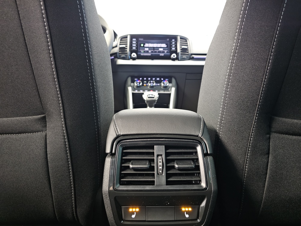 Skoda Karoq bei Hoffmann Automobile in Wolfsburg kaufen und sofort mitnehmen - Bild 8