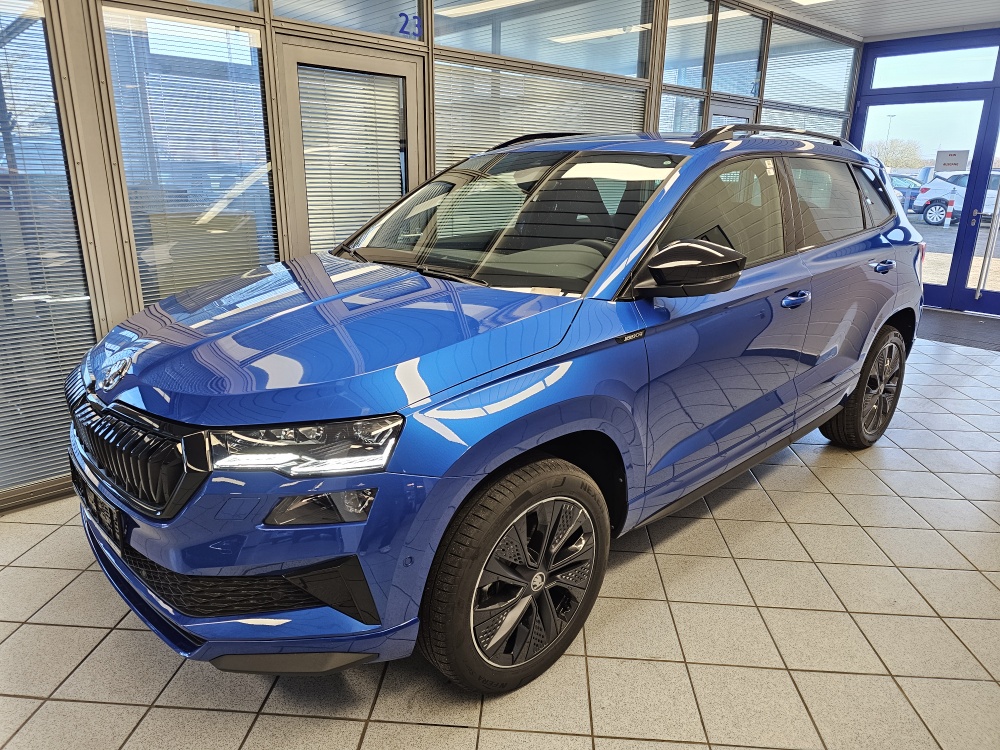 Skoda Karoq Sportline für nur 36.850,- € bei Hoffmann Automobile in Wolfsburg kaufen und sofort mitnehmen