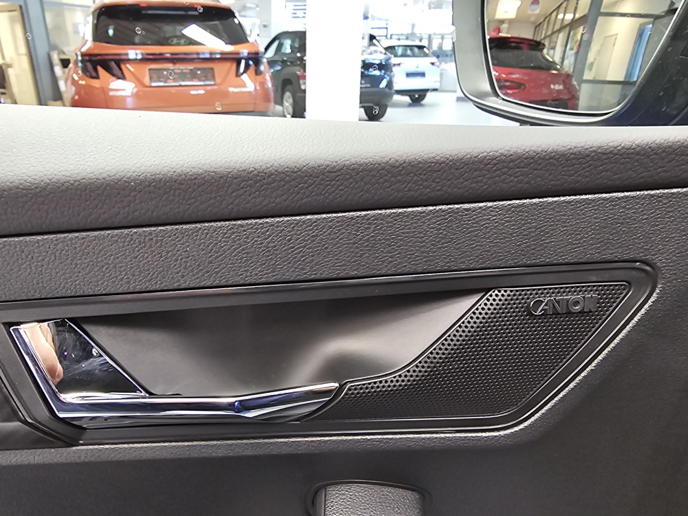 Skoda Karoq bei Hoffmann Automobile in Wolfsburg kaufen und sofort mitnehmen - Bild 28